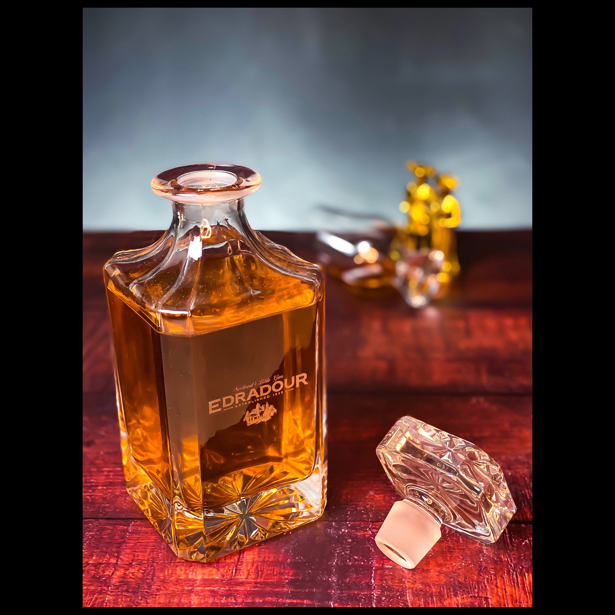 Dekanter mit Edradour Logo