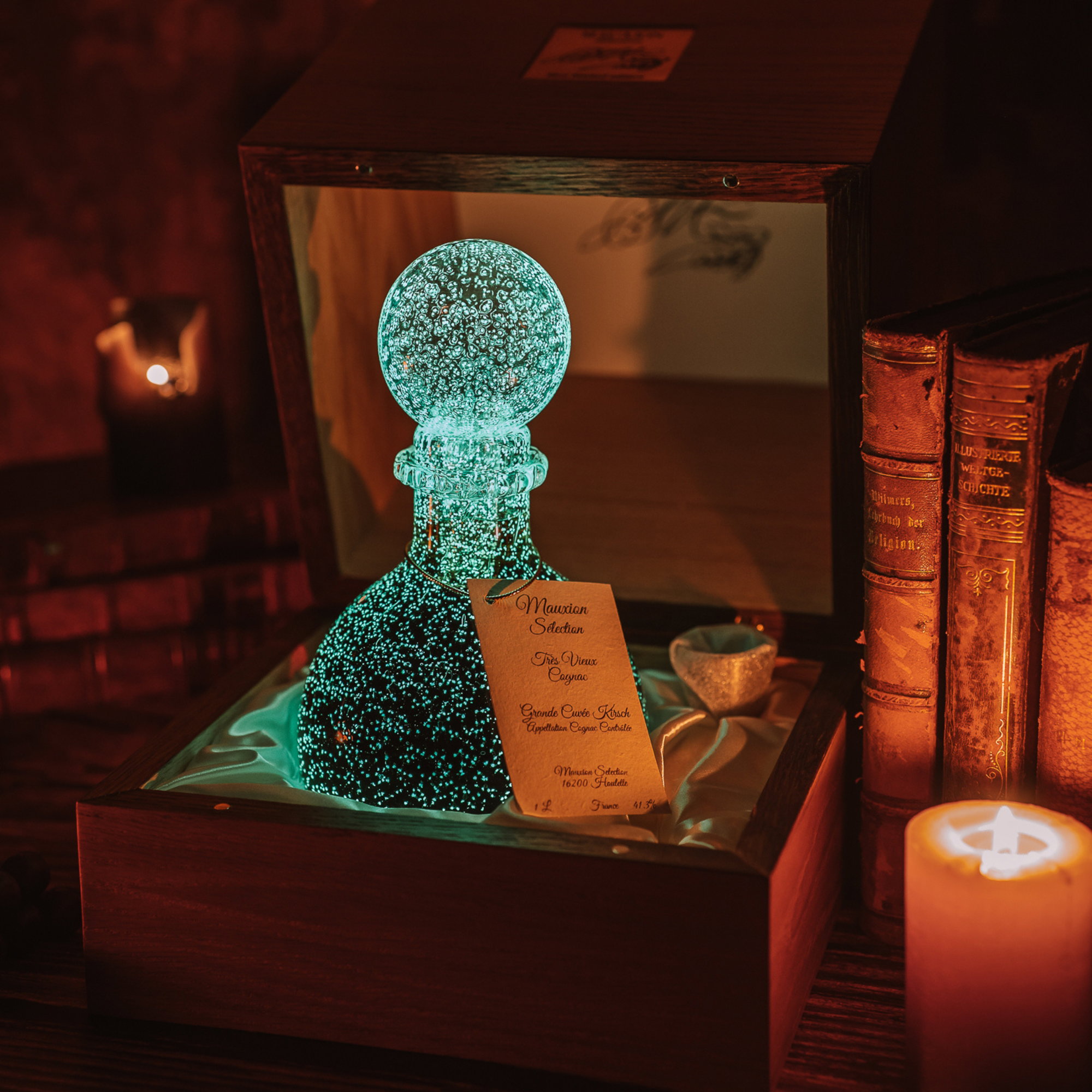 Mauxion Cognac Grande Cuvee Kirsch - mit Karaffe Shiny Bottle