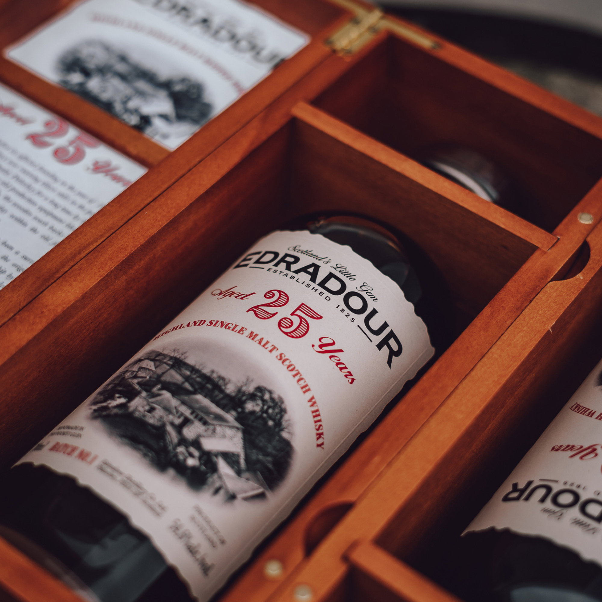 Edradour 25 y.o. - Cask Strength - Ibisco Decanter - Batch 2